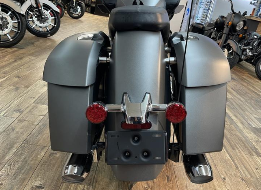 New! 2024 Indian Challenger, Store Display, Nunca Vendida.